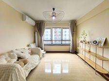 捡 格可谈 欢乐谷轻轨 精装两房 龙湖两江新宸云澜