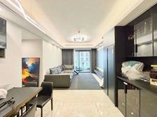 渝中区 次新小区,出门5号和9号,精装三房带地暖!