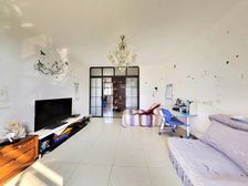 全明格局!!户型方正!!业主急出售大降价!!