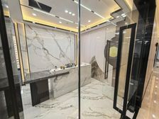 市中心带家具!北国先天下荣盛中房300平电梯口 好停车好招人