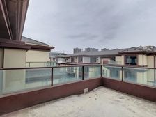 璧山御府新区 玥明台上叠中户 户型方正 带露台