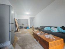 两江新区 资源博雅四期 三房 142万