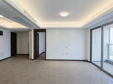 公园旁 天街里 精装方厅3房 餐客分离 业主急售 双包包