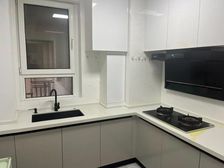 急售东湖未来花郡 南北通透 正规商品房 出行方便 楼层好