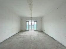 诚心急售汽博核心高尔夫景观四房背金渝 中