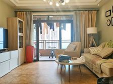 近轻轨 中间好楼层 精装修 双卫生间 正规商品房 房龄新