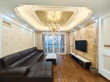 新上大三房 豪华装修 景观楼层 南北通 边套有车位