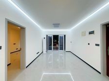 急售丨商品住宅 南北通透 双卫 精装修 刚需小三居 房龄新