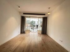 新出底楼带60平花园!三开间朝南!附赠参湾定制装修!有钥匙