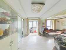 此房税费低 馨佳园十一街坊精装3 室,比同户型单价低