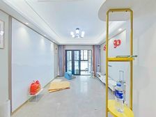 文通 里间 大两居 正规商品房 交通便捷 满五 精装修