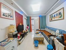 小区环境好出入方便,