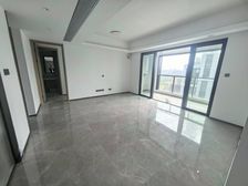 港城悦领95折返 现中央空调带地暖 有电梯高楼层视野无遮挡