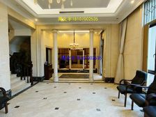 绿地兰宫大花园别墅 看中价格可谈 出路方便 近地铁