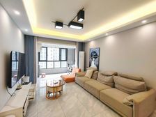 融创文旅城M区 3室2厅1卫 精装修 80万元