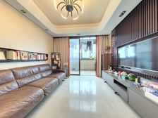 绿地海珀璞晖 楼层高区,双南3房,保养佳,随便看房