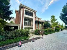 领秀别墅【B户型带400㎡花园】价格还可以谈,方便看房