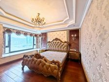 江北嘴丶CBD看江大平层丶精装修拎包入住丶大剧院旁边