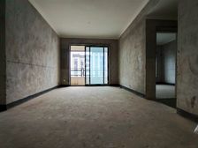 商品住宅 正南朝向 次新房 交通便捷 近地铁 刚需小三居