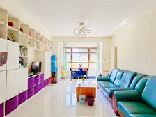 保利华庭 3室1厅1卫 精装修 138万元