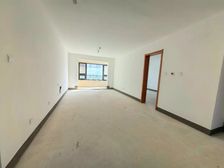 历下 新房拎包入住 十一送装修车位 三室 20 来电惠