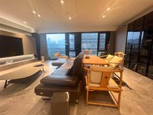 大门对面 万科翡翠都会 精装大三房急卖428万 机会难得