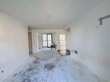 品质小区,出门就是地铁口,视野好,配套齐全,业主诚心