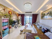 南滨路江景精装大三房急售,周边配套成熟,交通便利