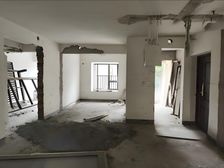 12.16 352.7万光环旁 重光轻轨口 150平大花园