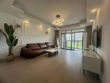 现场实拍 房东自荐 诚意可谈 停车方便 品质楼盘 懂得人来