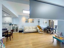 六公里交大旁 洋房顶跃 五房带露台 装修新保持好