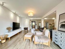 天景雨山前 产权清晰 交通便利 满二 居住密度低 临地铁