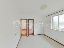 大面积二房一厅,现已改成3房一厅 南北边套 有钥匙