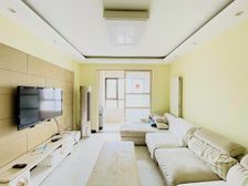 保利华庭 有电梯 商品房 南北通透 高楼层采光充足 小三房