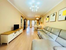 万科宣语:你一辈子总要住一次万科 这个三居地铁房总价低位置好