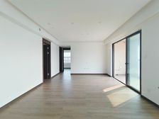 小高层精装修还是横厅还带大阳台,确实性价比不错