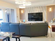 华润公园九里精装4房2卫,看公园,银行还有贷款,看房打电话