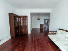 高区双南两房,视野开阔,带产权车位,接受长期置换,中心位置。