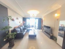 恒大绿洲 精装大三居 中上好楼层 便民市场 市民中心