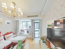 万达地铁口,送40平方花园,业主诚心下调三次,随时看房。