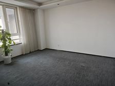 北京西城车公庄甲级写字楼中层560平 4元/平/天