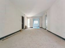 龙湖天街旁 长滩原麓 四房 126平 109万