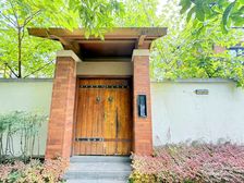 合院别墅(120)无对门邻居 不爬梯坎 花园方正 龙八钟已定