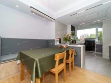 已改三房,60万豪华装修带地暖,次新小区,带地下车位