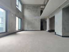 (工抵降100万)核心别墅现房,实得200平,送产权车位2个