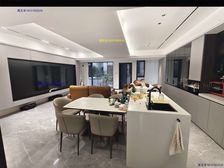 急售 湾里全新现代风装修别墅 拎包入住 使用面积大 莱电咨询