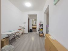 张江南 康桥地铁口 一楼带花园 南北通透 精美小三房拎包入住