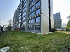 端户大花园200平,高颜值,大横厅,带车位,两江新区轻轨门口