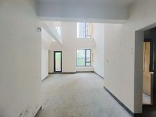 照母山 协信星都会 轻轨跃层两房变三房双卫 送30多平 急售