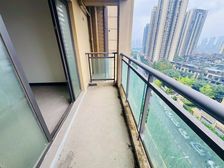 医疗配套成熟 近地铁 次新小区 电梯房 交通便利 双卫生间